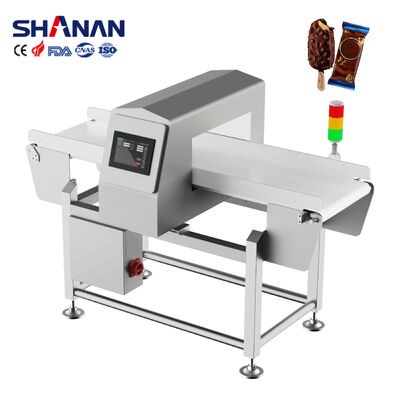 كاشف المعادن الغذائية من 50 إلى 60 هرتز مجهز بمجموعة كاملة من التركيبات من الفولاذ المقاوم للصدأ 304 لضمان الكشف عن المعادن في بيئات إنتاج الأغذية